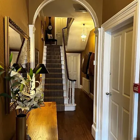 Rosslyn House Ξενοδοχείο 3*