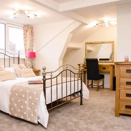 Hotel Rosslyn House