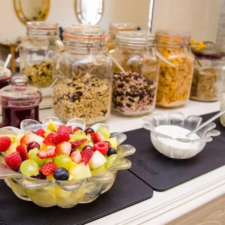 Rosslyn House Ξενοδοχείο Γουίτμπι