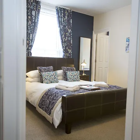 מלון Rosslyn House 3*