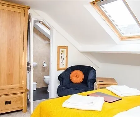 Rosslyn House Hotel Whitby