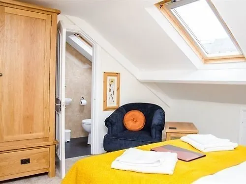 Rosslyn House Hotel Whitby