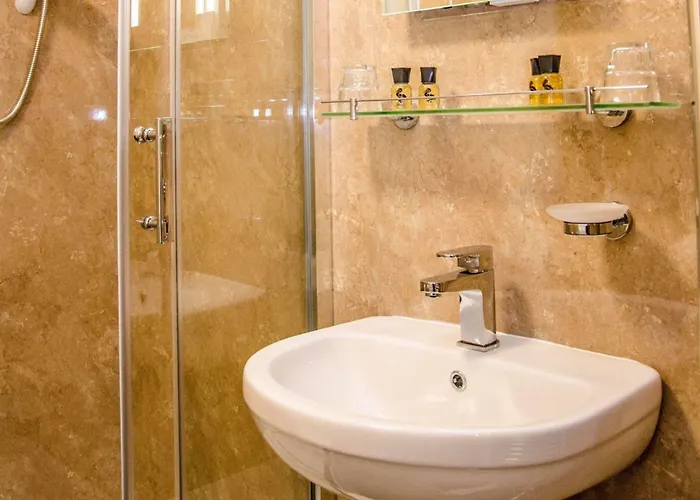 Rosslyn House Whitby