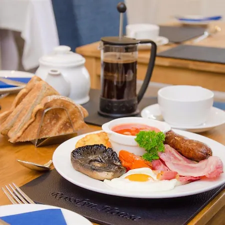 Rosslyn House 3* Whitby